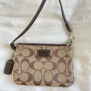Coach wristlet wallet